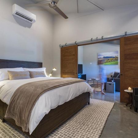 Bed And Barrel At Stonehouse Cellars Clearlake Oaks Exterior foto