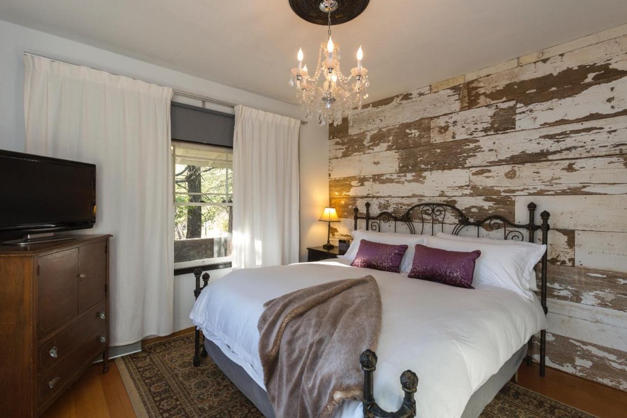 Bed And Barrel At Stonehouse Cellars Clearlake Oaks Exterior foto