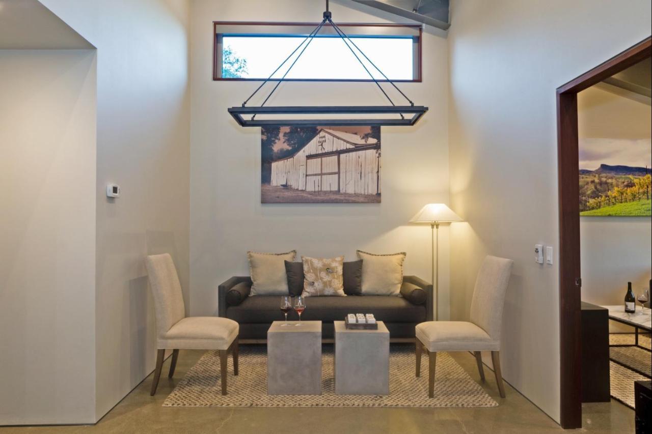 Bed And Barrel At Stonehouse Cellars Clearlake Oaks Exterior foto