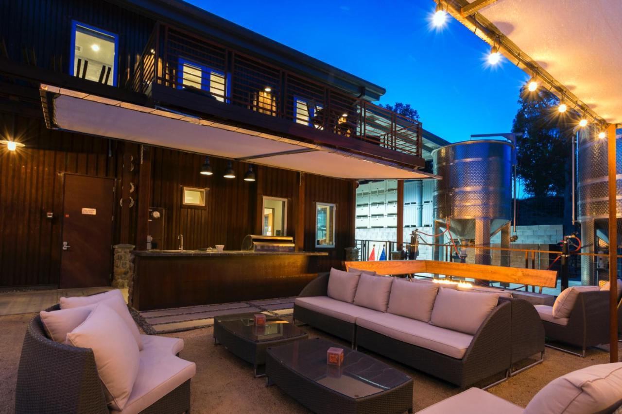 Bed And Barrel At Stonehouse Cellars Clearlake Oaks Exterior foto