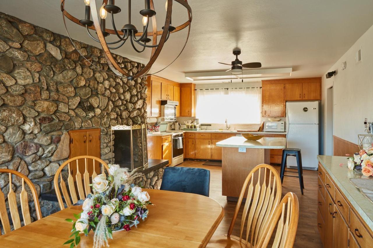 Bed And Barrel At Stonehouse Cellars Clearlake Oaks Exterior foto