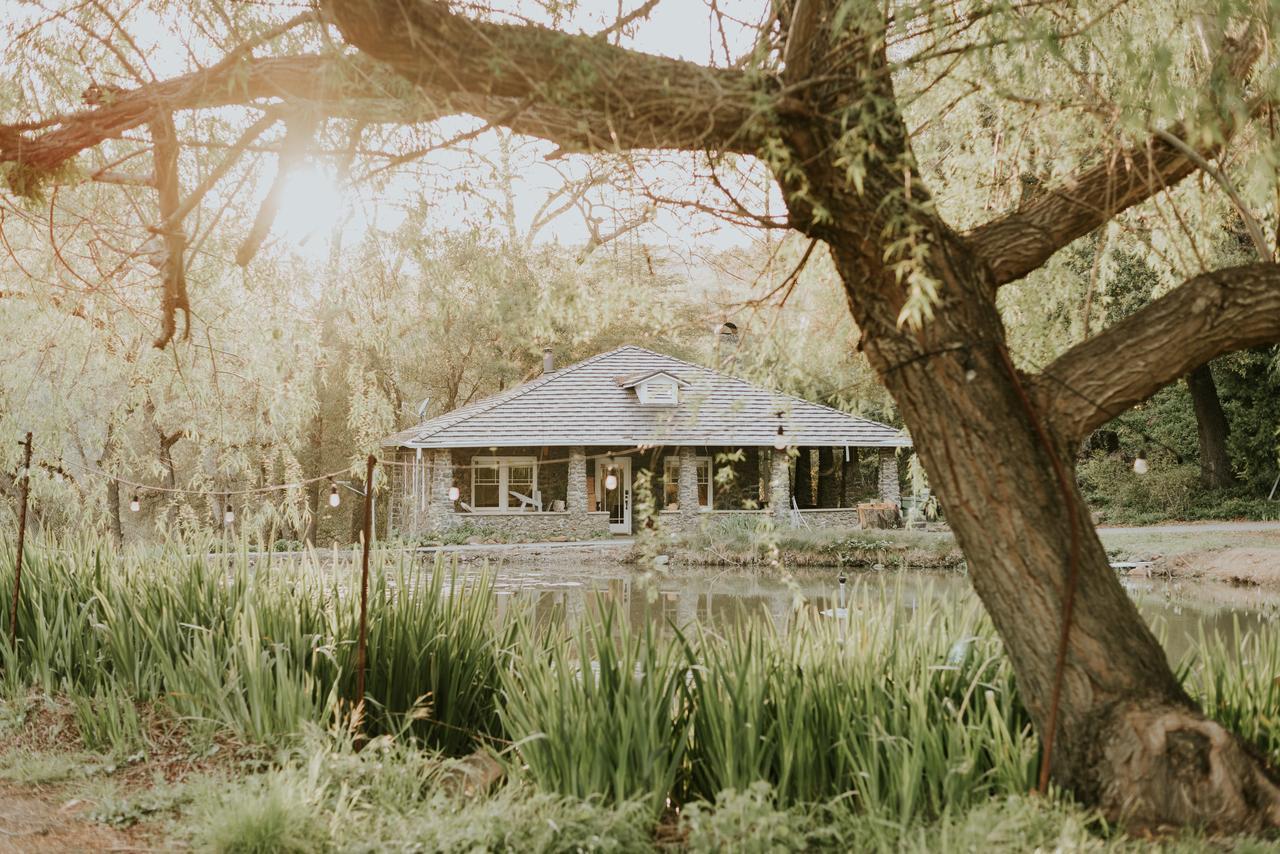 Bed And Barrel At Stonehouse Cellars Clearlake Oaks Exterior foto