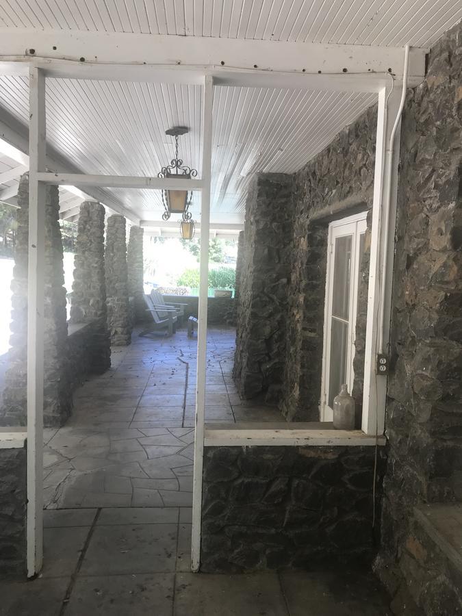 Bed And Barrel At Stonehouse Cellars Clearlake Oaks Exterior foto